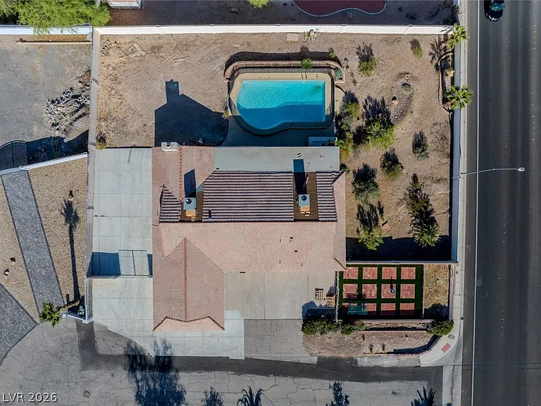 6760 W Oakey Blvd — Photo 42