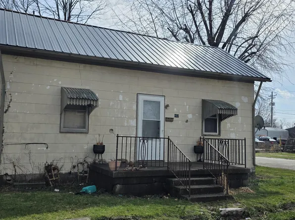 402 N Eastern Ave, Connersville, IN 47331