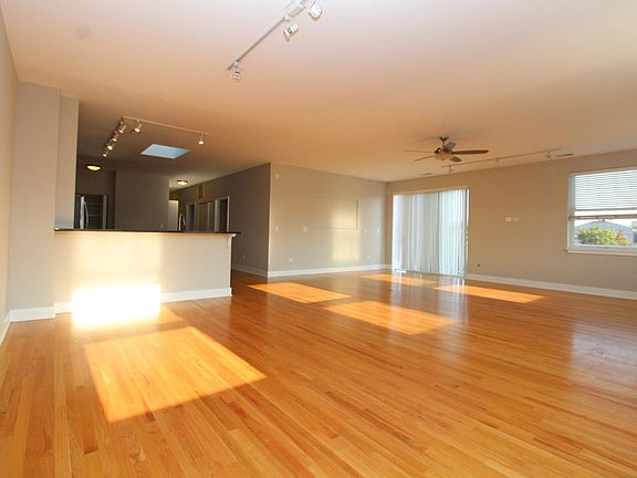 5th image of 1870 N Winnebago Ave APT 3C