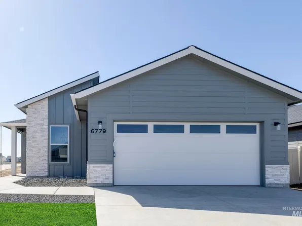 6779 W Plateau Creek Dr, Meridian, ID 83646
