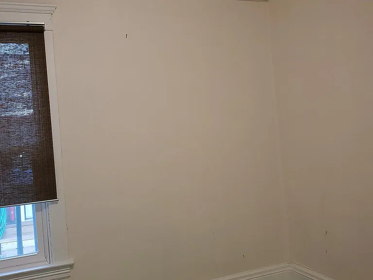 2411 Polk St NE #1 — Photo 8