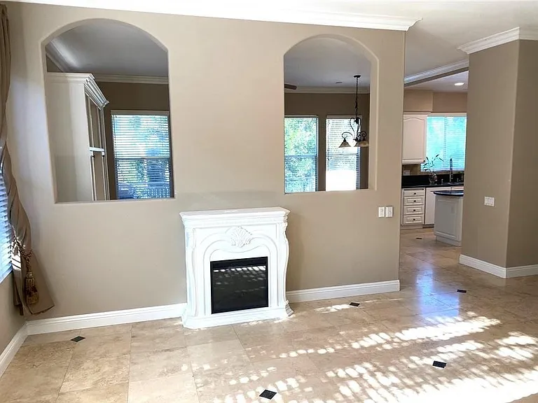 357 S San Vicente Ln — Photo 12