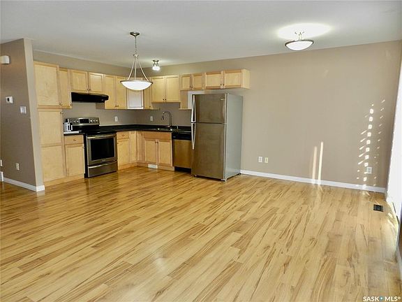 5th image of UNIT 218-851 Chester ROAD