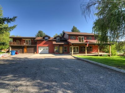 8733 Huffman Ln, Bozeman, MT, 59715