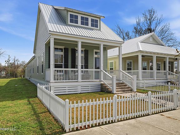 3rd image of 254 Caillavet St