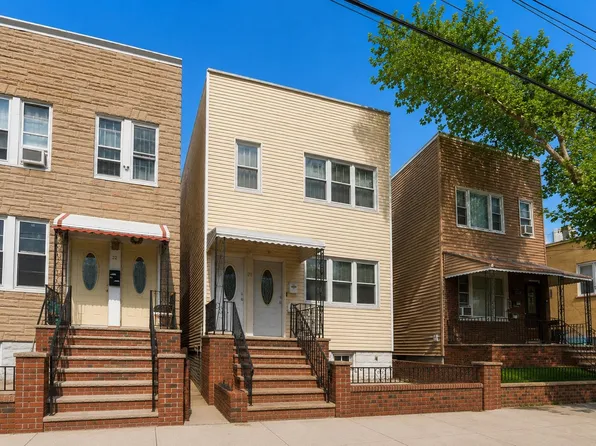 20 Gates Avenue image 1 of 22