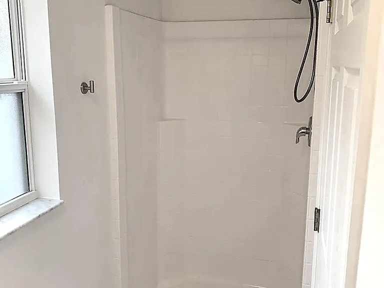 5571 Talbot Blvd — Photo 20