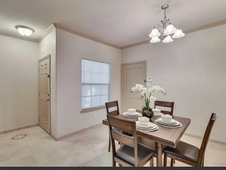 1528 Aldra Dr — Photo 3