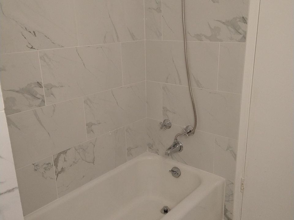 Bathtub