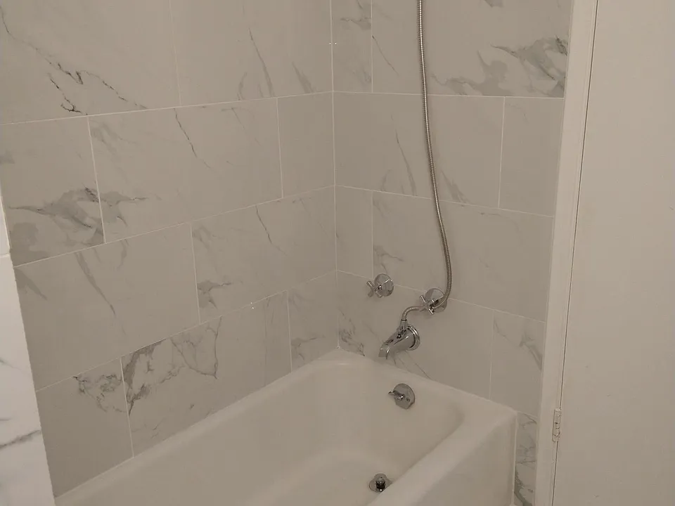 Bathtub