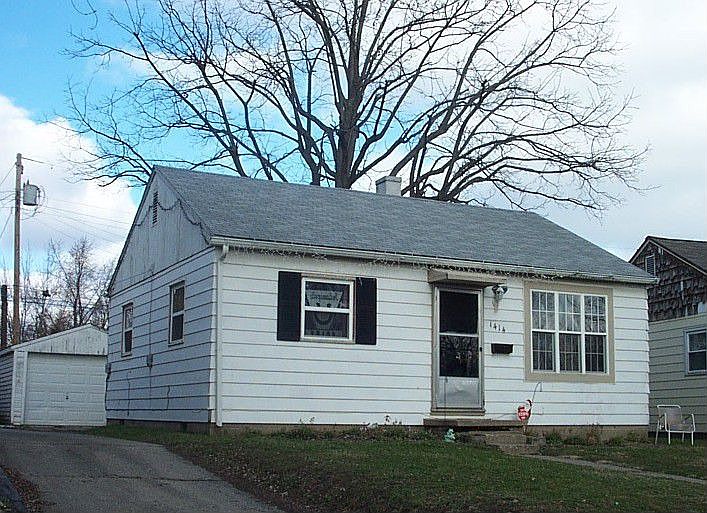 1st image of 1414 Oak Ct