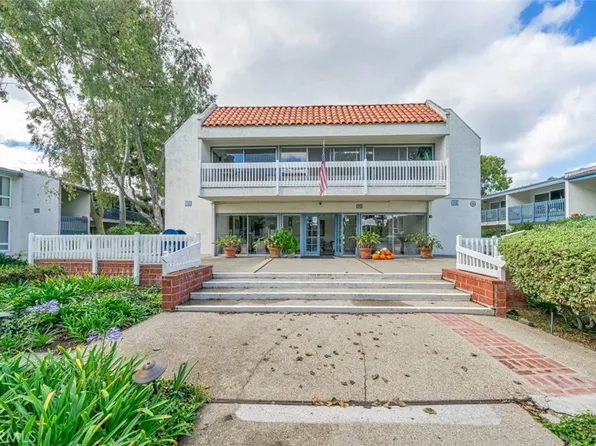 802 Camino Real Unit 307, Redondo Beach, CA 90277