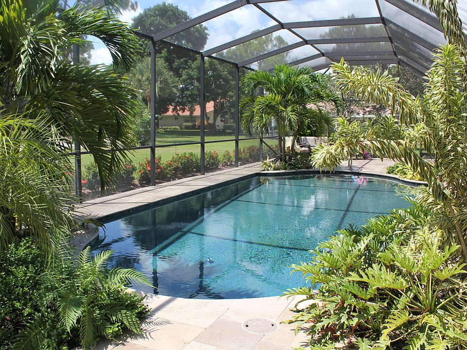 Large pool with new SW pump