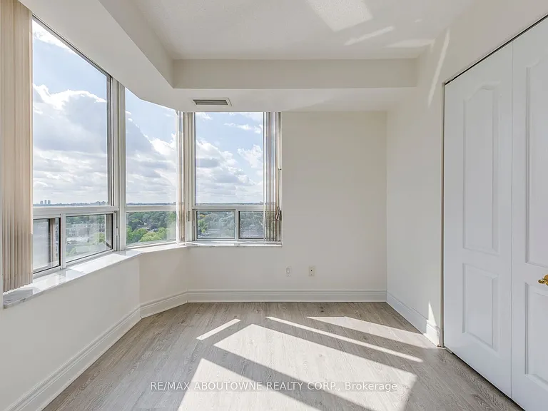 5418 Yonge St #1805 — Photo 34