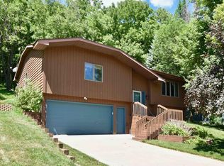 376 Dresser Dr, Winona, MN 55987