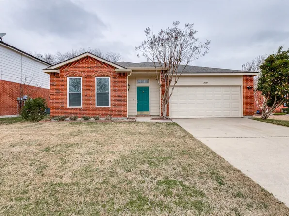 2009 Apple Dr, Little Elm, TX 75068
