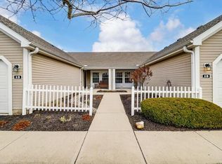 15 Ellington Commons Ln, Granville, OH 43023