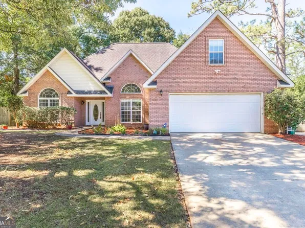 512 Quail Run Dr, Warner Robins, GA 31088