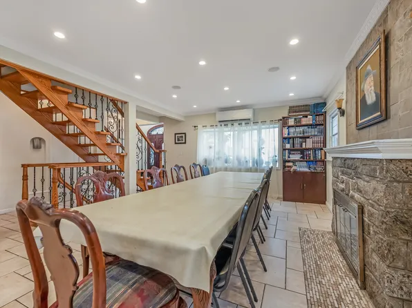 76-27 175th Street image 4 of 31