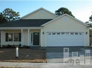 608 SW Burroughs Dr, Wilmington, NC 28412