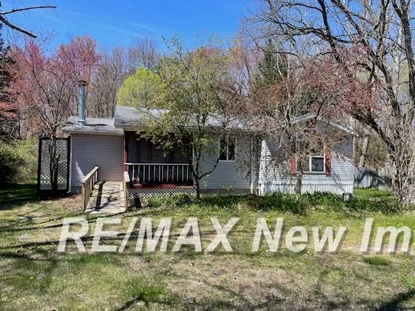 1944 S M 18, Gladwin, MI 48624