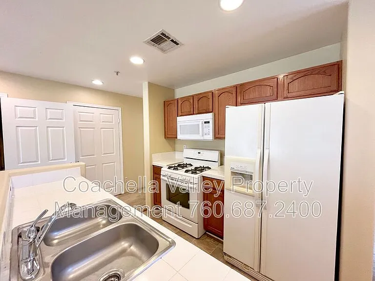 73692 Santa Rosa Way #C — Photo 6