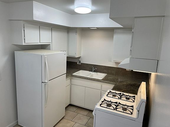 5th image of 420 Ellwood Beach Dr #4