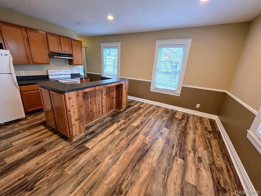 2 bed, 1.0 bath, 1000 sqft, $1,450 — Photo 4
