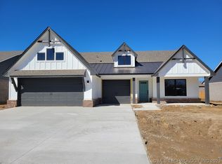 3847 E 144th Pl S, Bixby, OK 74008