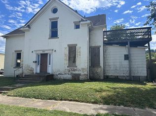 903 Jackson Ave, Huntington, WV 25704