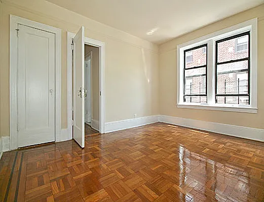 Rented by SW Queens Mezzanine | media 7