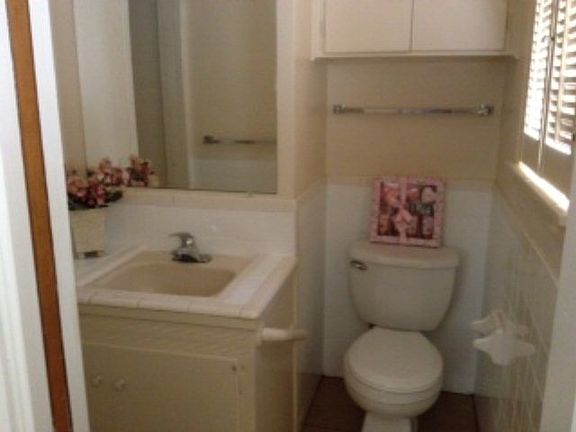 3rd image of 1400 E 21st St