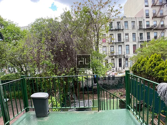 Rented by Highline Residential | media 8