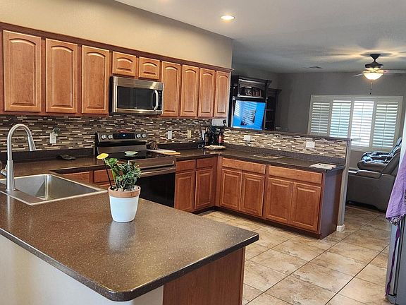 3rd image of 108 W Ridgeview Trail