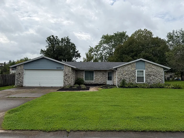 4101 W Coventry Dr — Photo 1