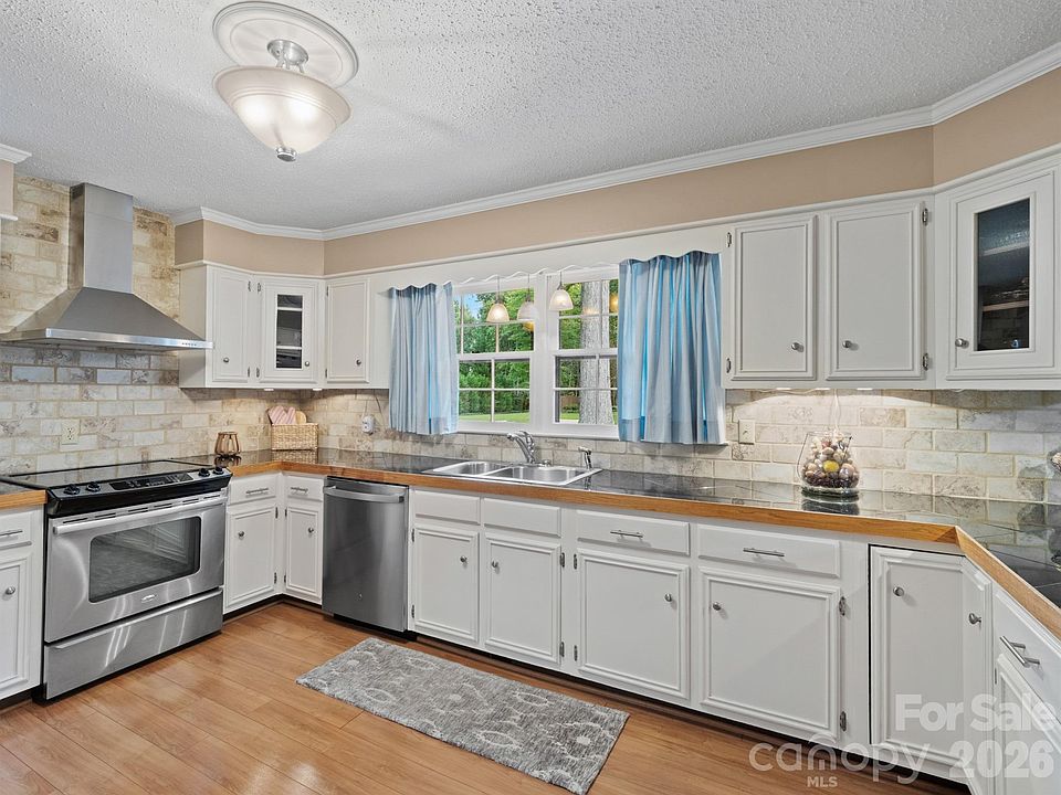 1st image of 2526 Goldmine Rd