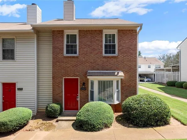 222 Mill Creek Pl, Roswell, GA 30076