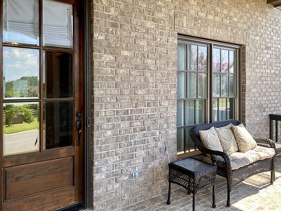 5th image of 160 Sedona Woods Trl