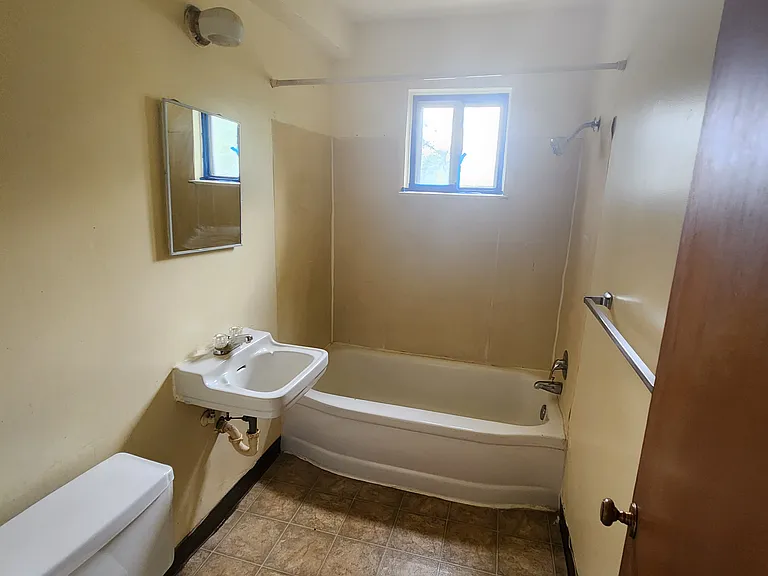 601 S 2nd St #4 — Photo 5