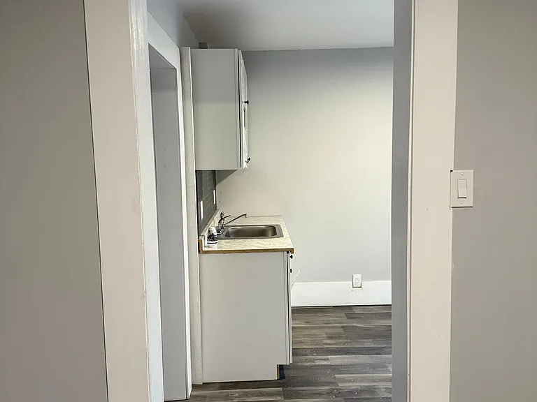 600 Gladstone St #3 — Photo 16