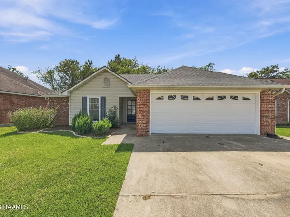 205 Wildflower Dr, Lafayette, LA 70506