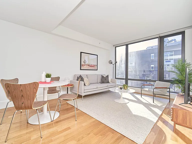 100 Steuben St #5B — Photo 1