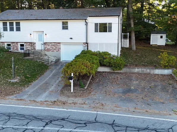 19 New Searles Rd, Nashua, NH 03062
