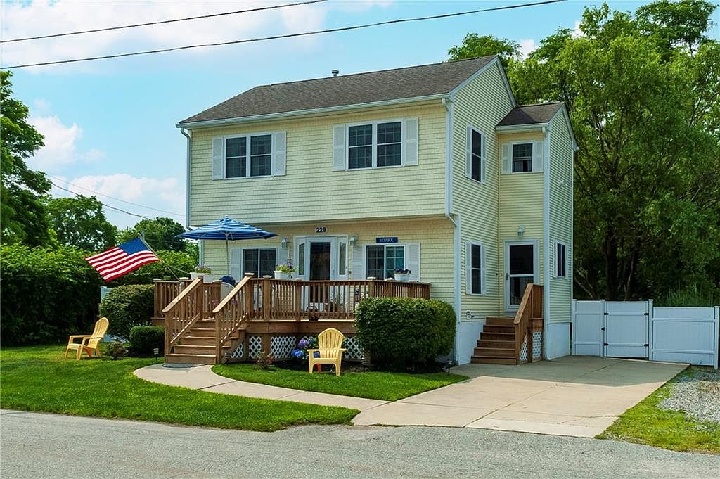 229 Shawomet Ave, Warwick, RI 02889 Zillow