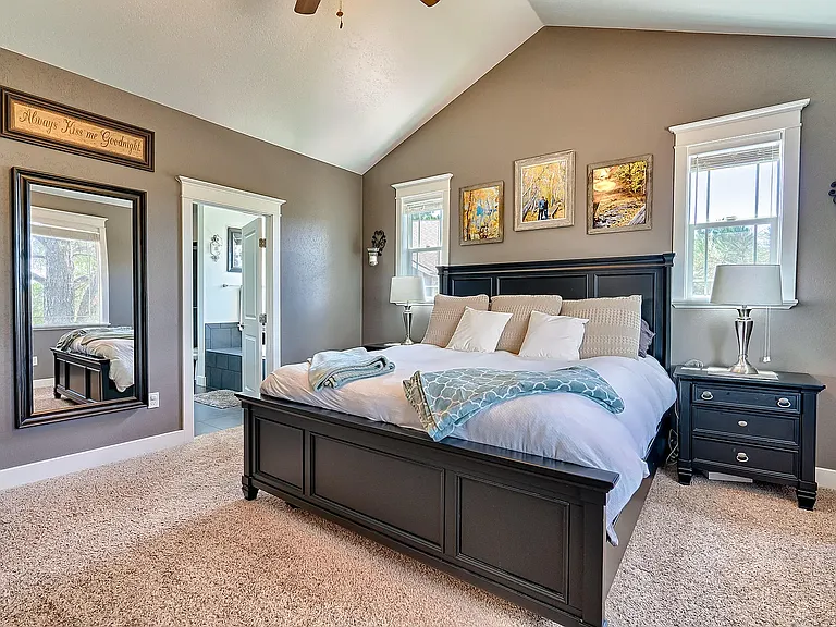 433 W Wulfenite Rd — Photo 2