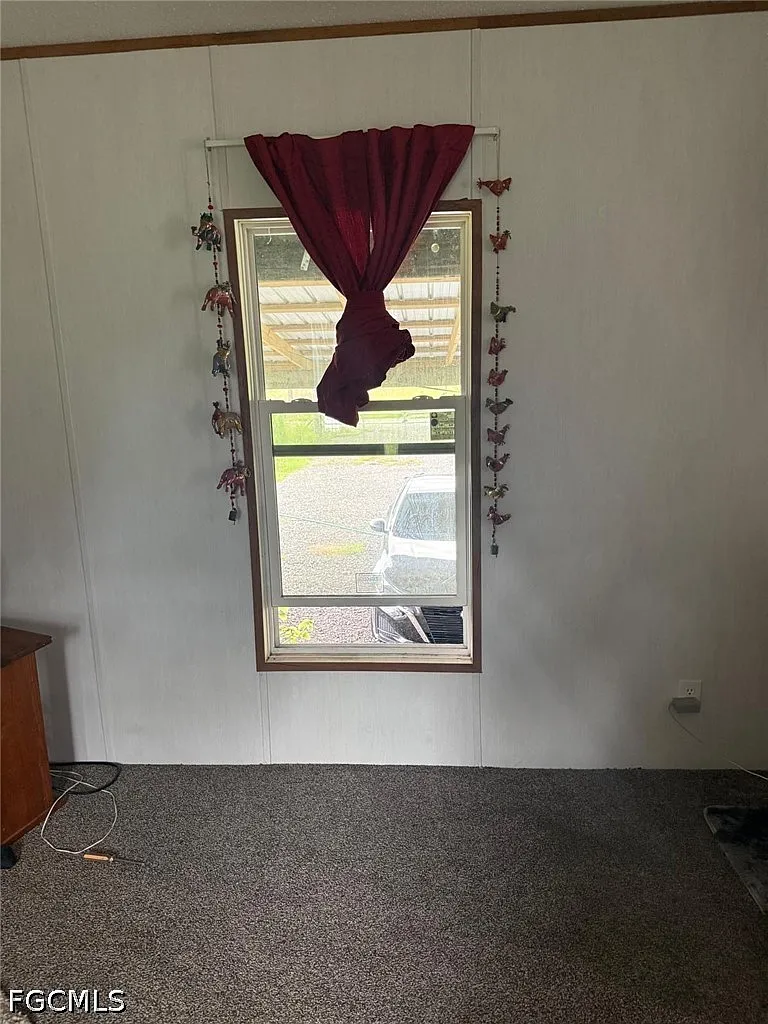 3 bed, 2.0 bath, 858 sqft, $1,300 — Photo 4