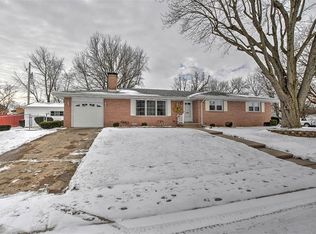 457 Newcastle Dr, Decatur, IL 62526