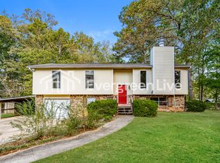 3228 Edenburg Dr, Bessemer, AL 35023