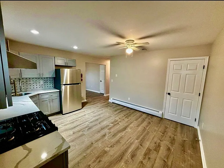 249 Union St #1 — Photo 4