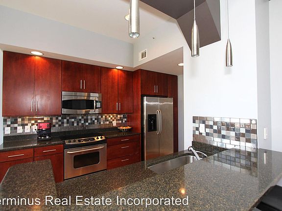 2nd image of 531 S Gay St APT 904